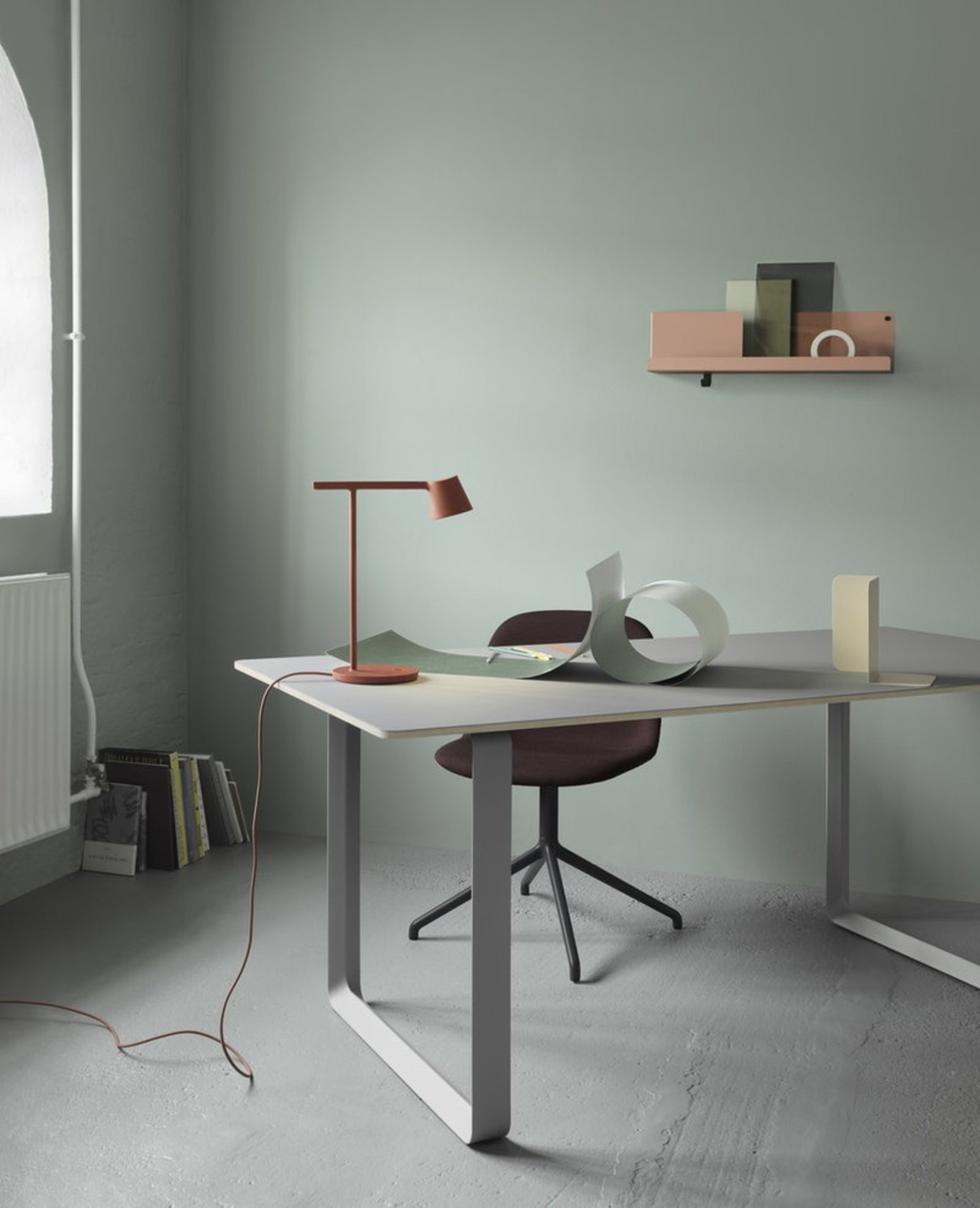 Muuto Tip Table Lamp