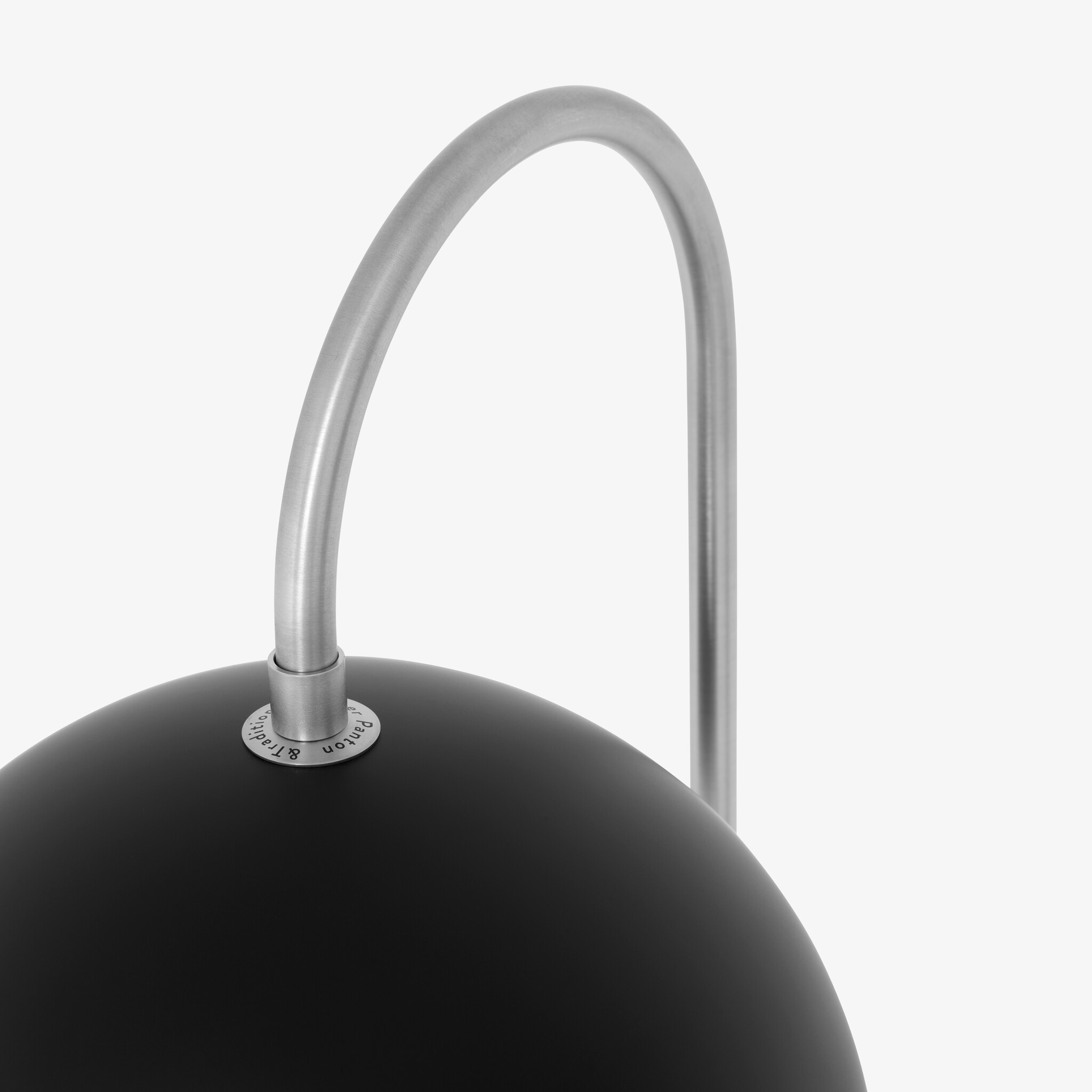 &Tradition Flowerpot VP12