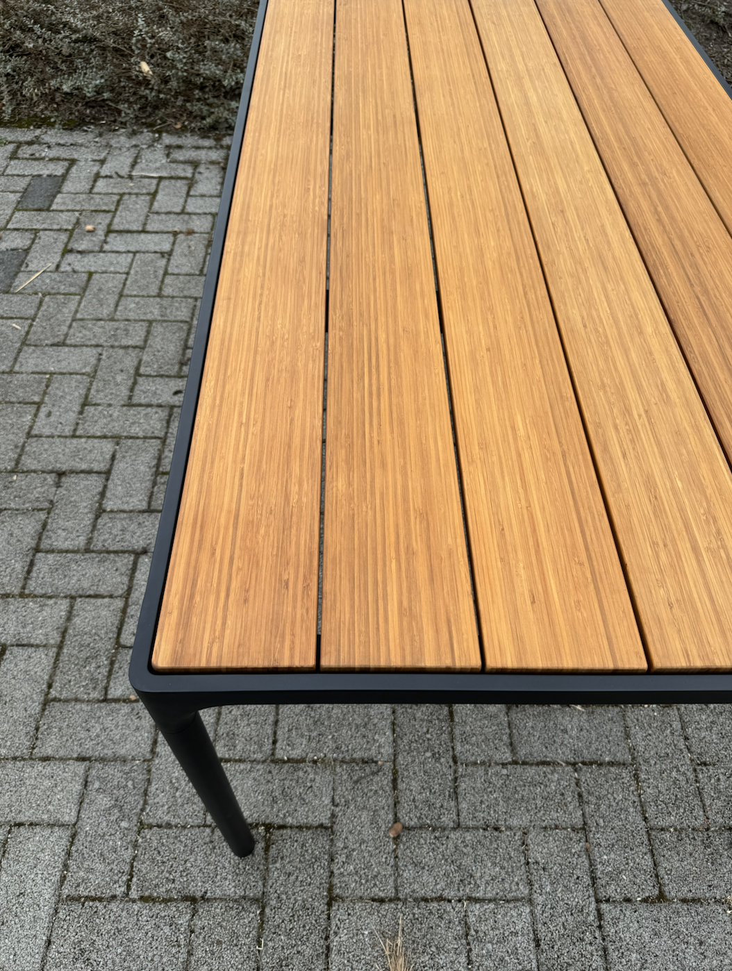 Houe FOUR Table 160 cm - Table Top in Bamboo Black Frame - 1 AVAILABLE AT THIS PRICE