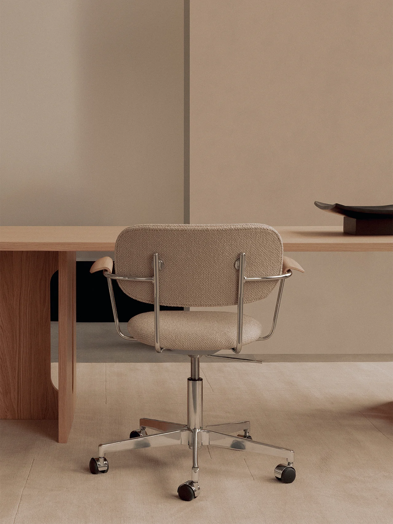 Audo Copenhagen Co Task Chair, Fully Upholstered w/armrest, Aluminium base