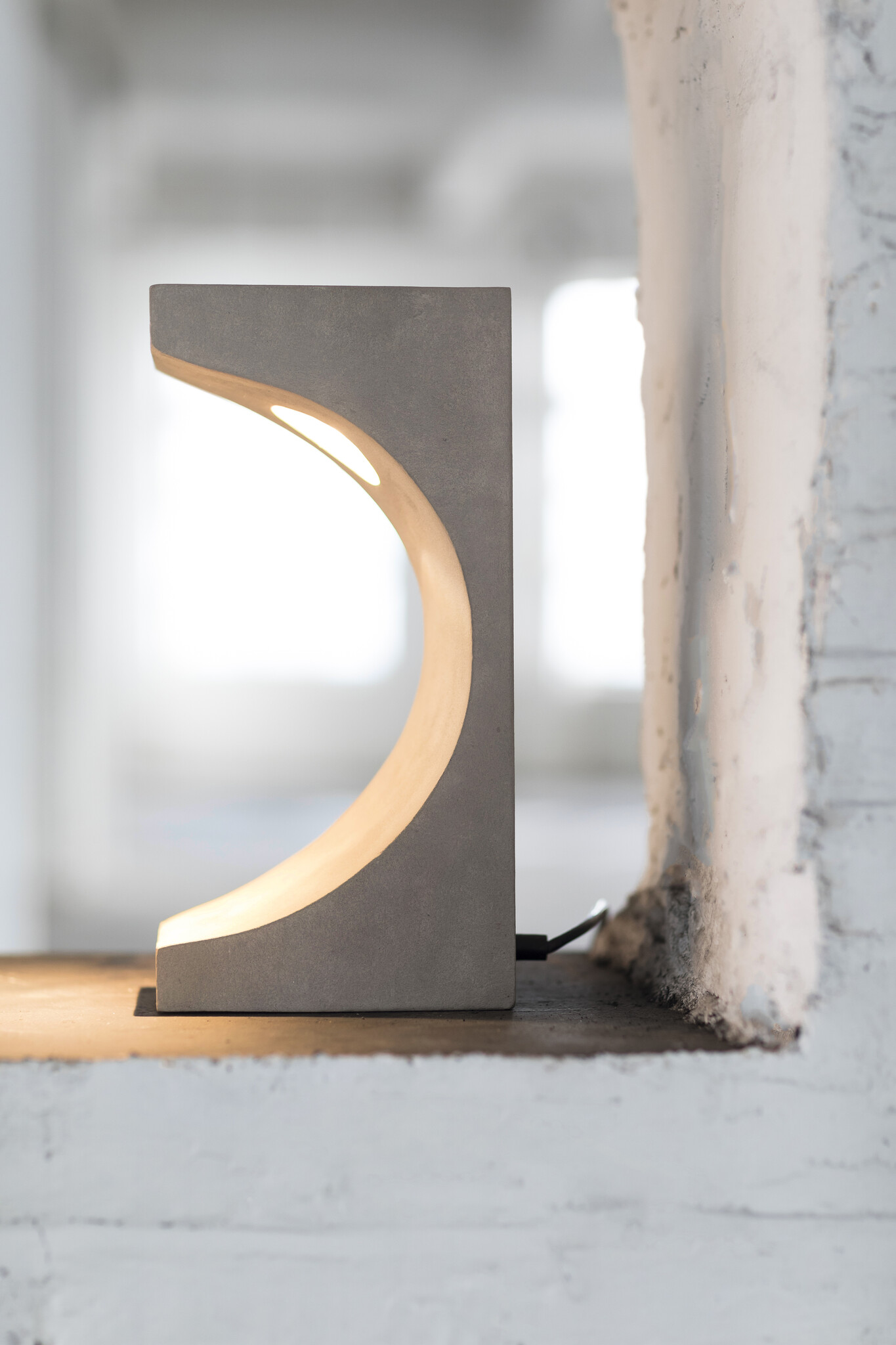 Serax Table Lamp Concrete Tangent