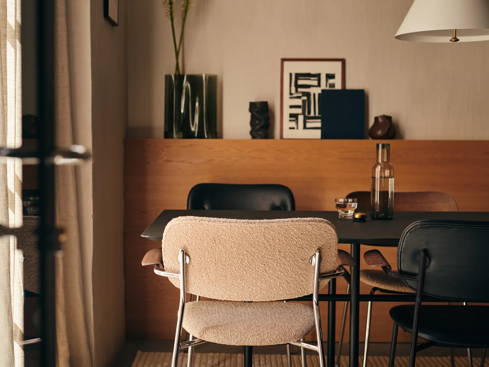 Audo Copenhagen Co Dining Chair fully upholstered - Black, Boucle 02