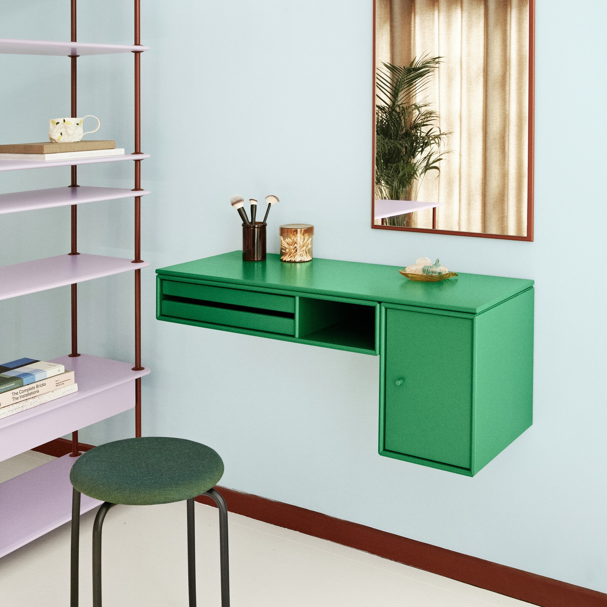 MONTANA BUREAU work desk