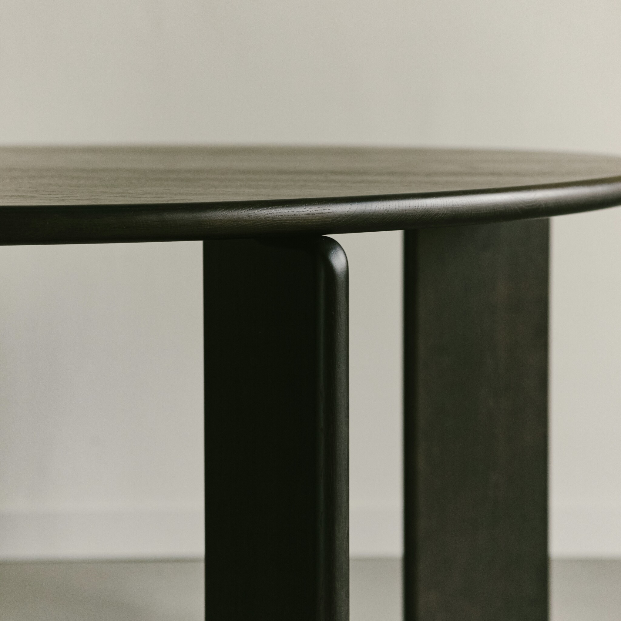 STUDIO HENK Eettafel rond - Soft - 130 cm - ronde rand - Eiken natural hardwax olie