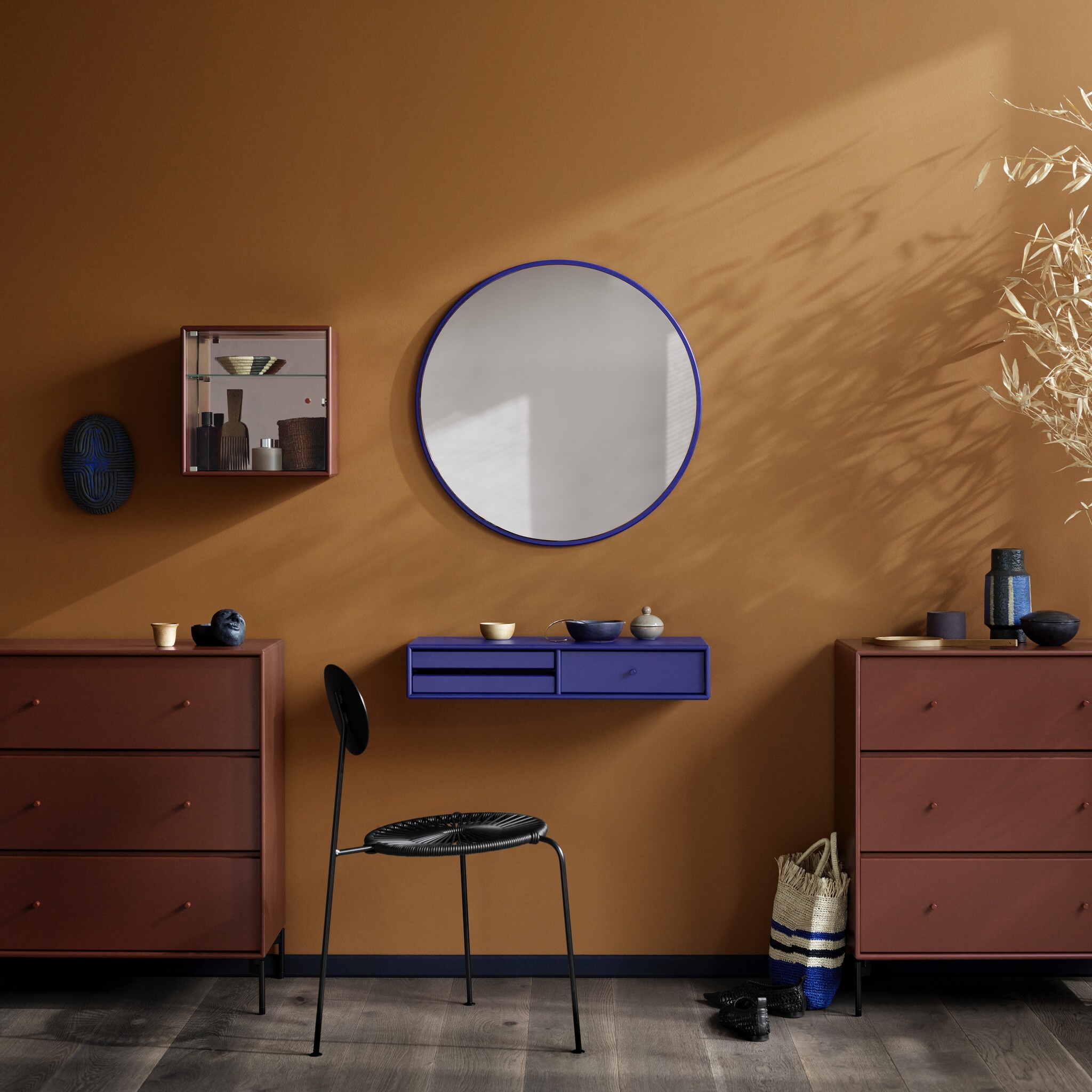 MONTANA AROUND Colour Frame Mirror