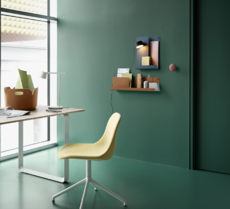 Muuto Post Wall Lamp