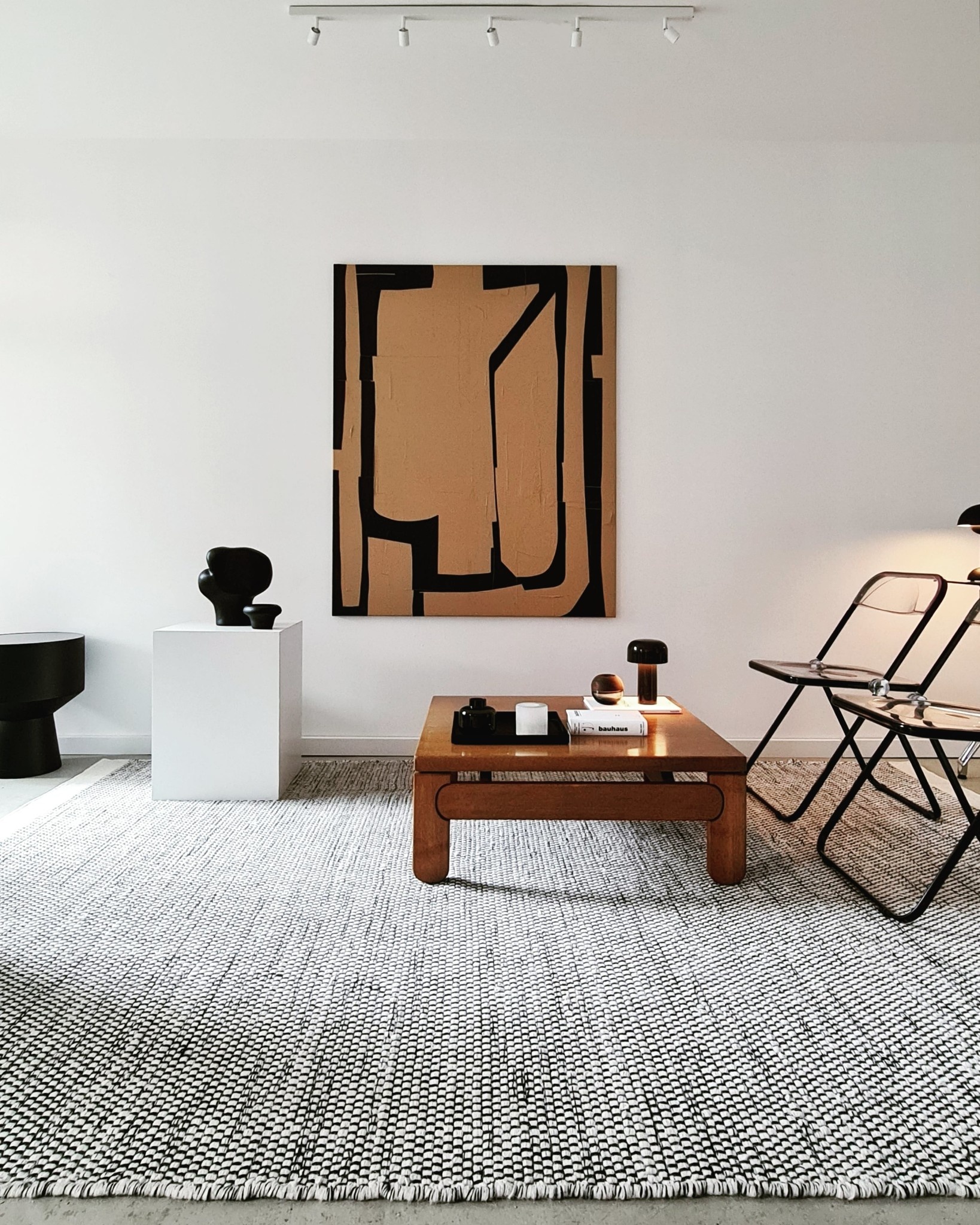 Anonima Castelli Plia - Black Base