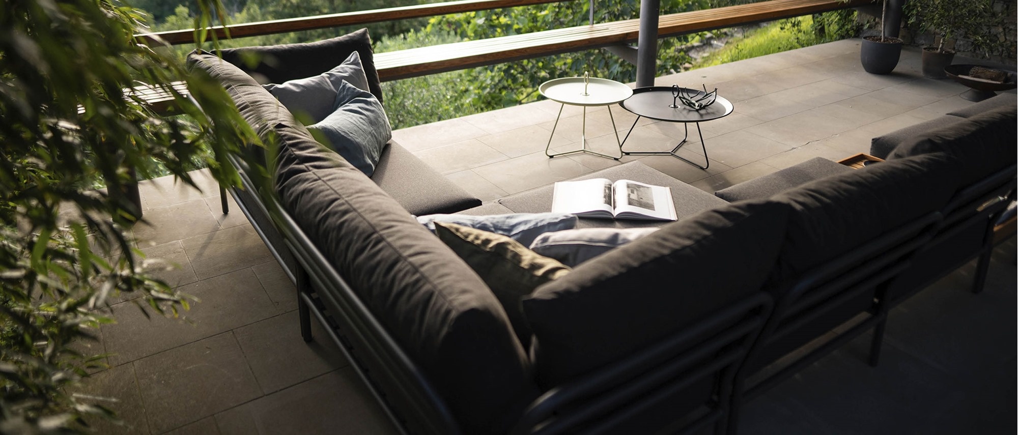 Houe Level 2 Corner, Left - Muted White base