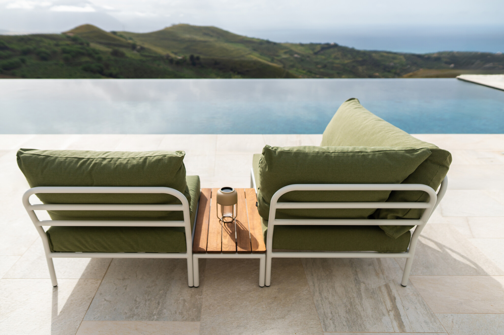 Houe Level 2 Chair - Muted White base