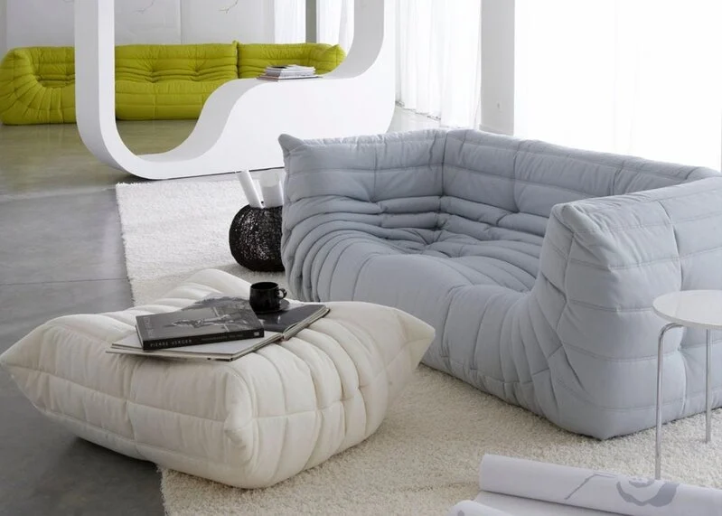 Ligne Roset Togo 2-zitsbank met armleuning - Alcantara QUICK SHIP