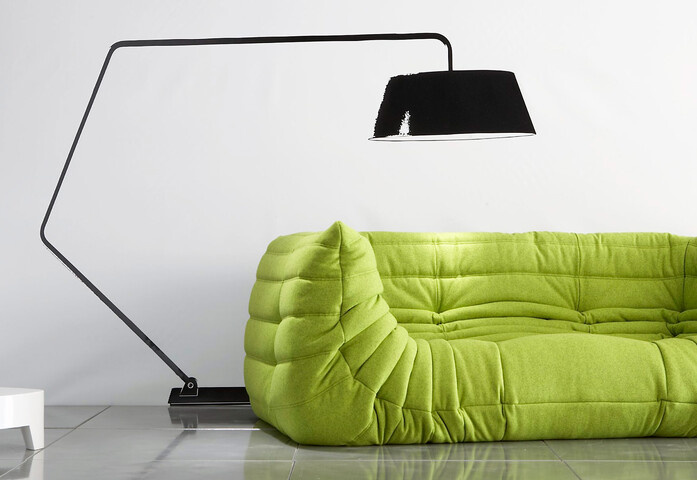 Ligne Roset Togo 2-zitsbank met armleuning - Alcantara QUICK SHIP
