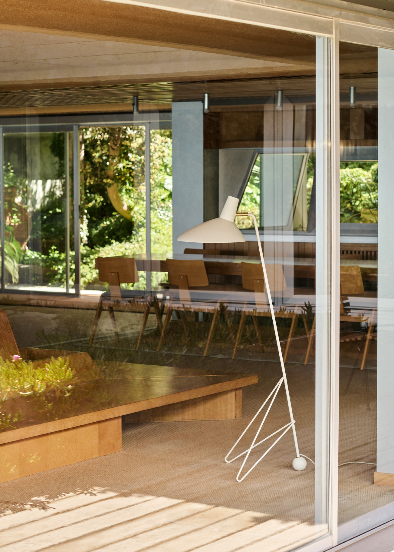 &Tradition Tripod Floor Lamp HM8