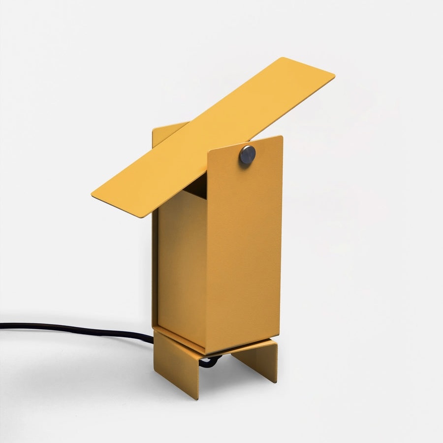 Moebe Pivoting Table Lamp