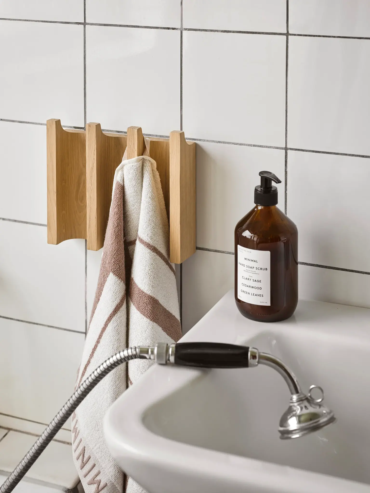 Kristina Dam Column Coat Rack - Warm Oiled Oak