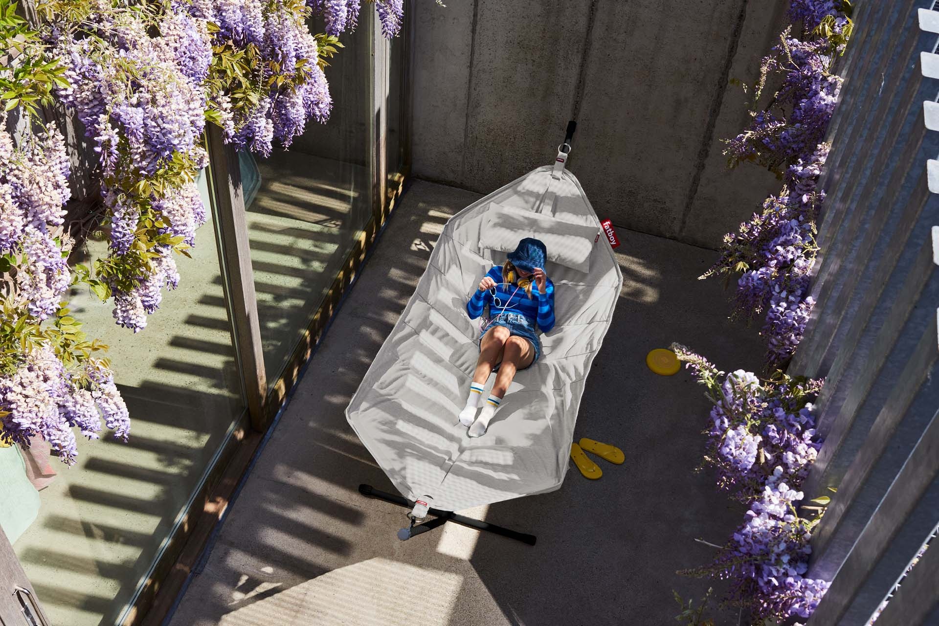 Fatboy Headdemock Superb - Mist incl. pillow & Rack Black + cover