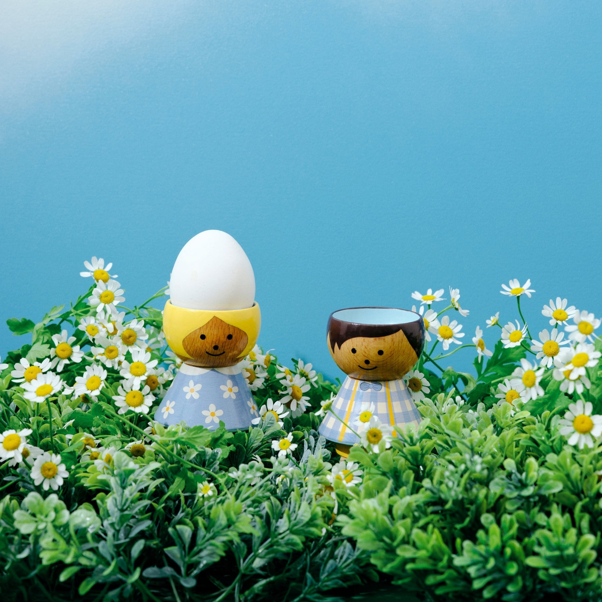 Lucie  Kaas Bordfolk egg holder Daisy