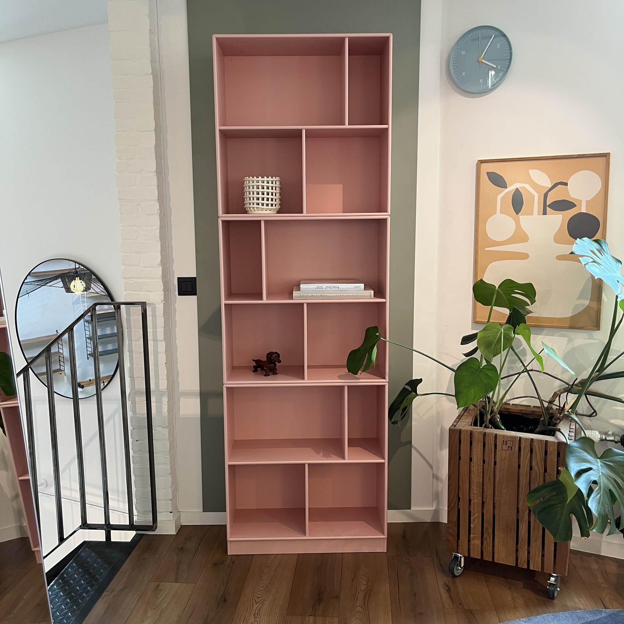 MONTANA Bookcase - Ruby