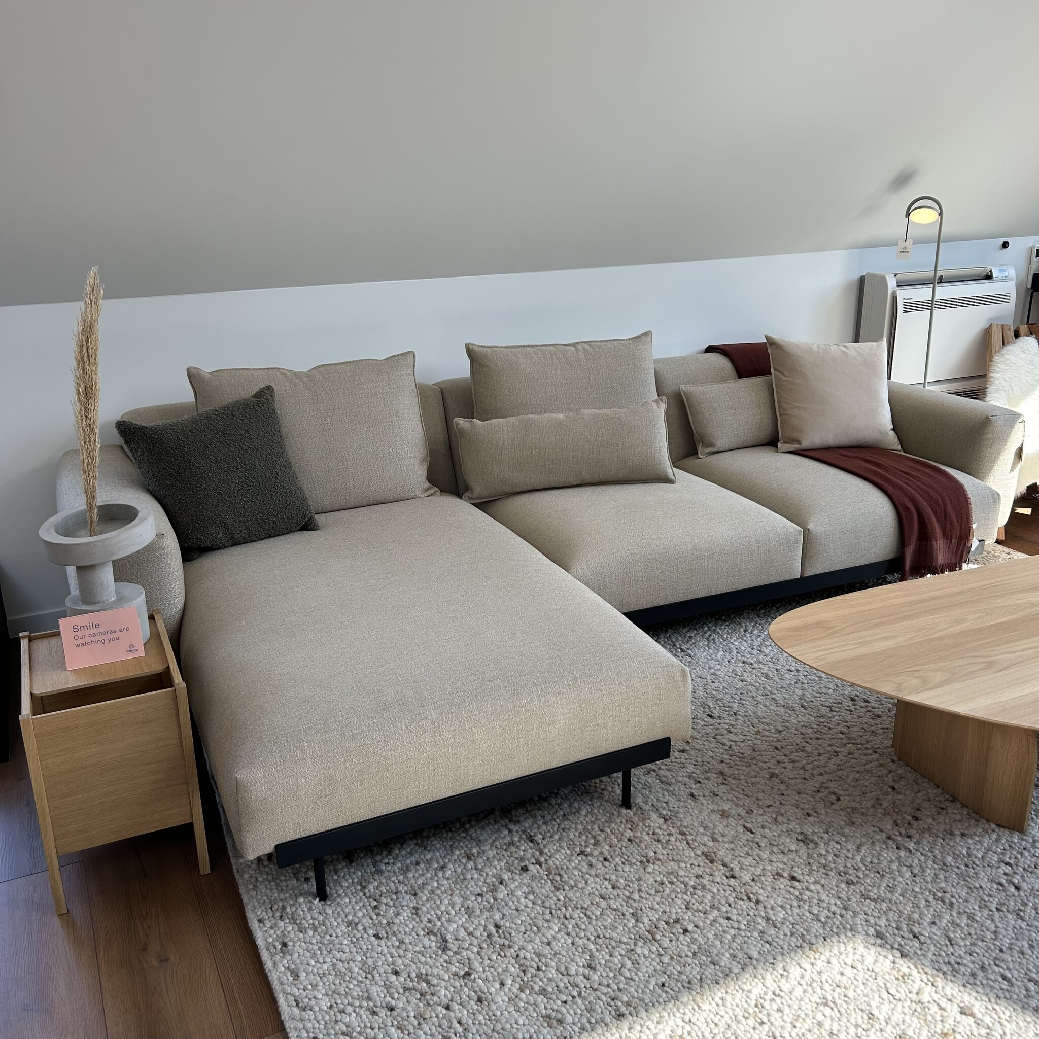 Muuto In Situ Sofa 3-Seater Configuration 7 - Ecriture 240/Black incl. 4 cushions