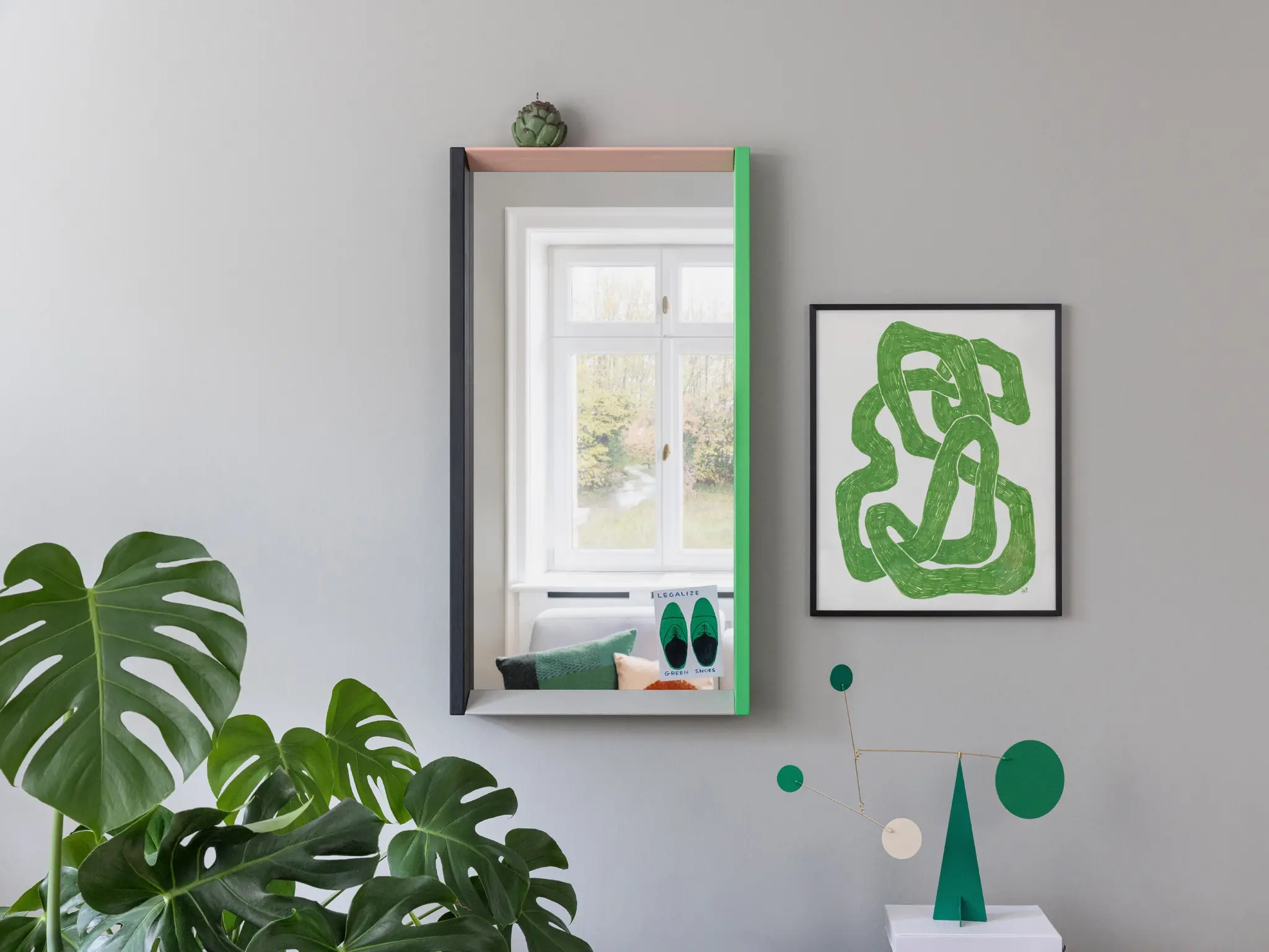 Vitra Colour Frame Mirror medium