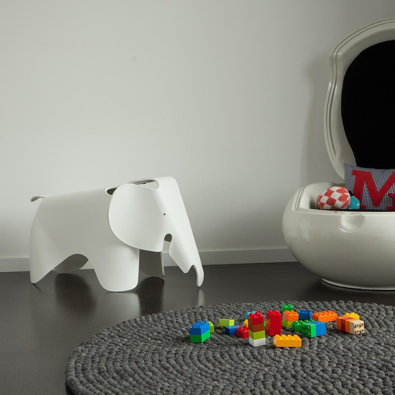 Vitra Eames Elephant Small RE