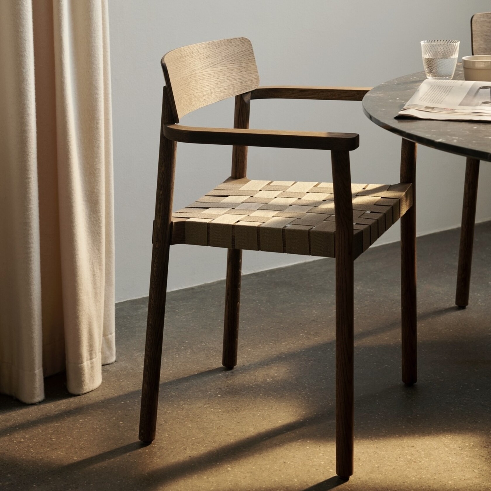 &Tradition Betty TK9 Oak/natural Webbing