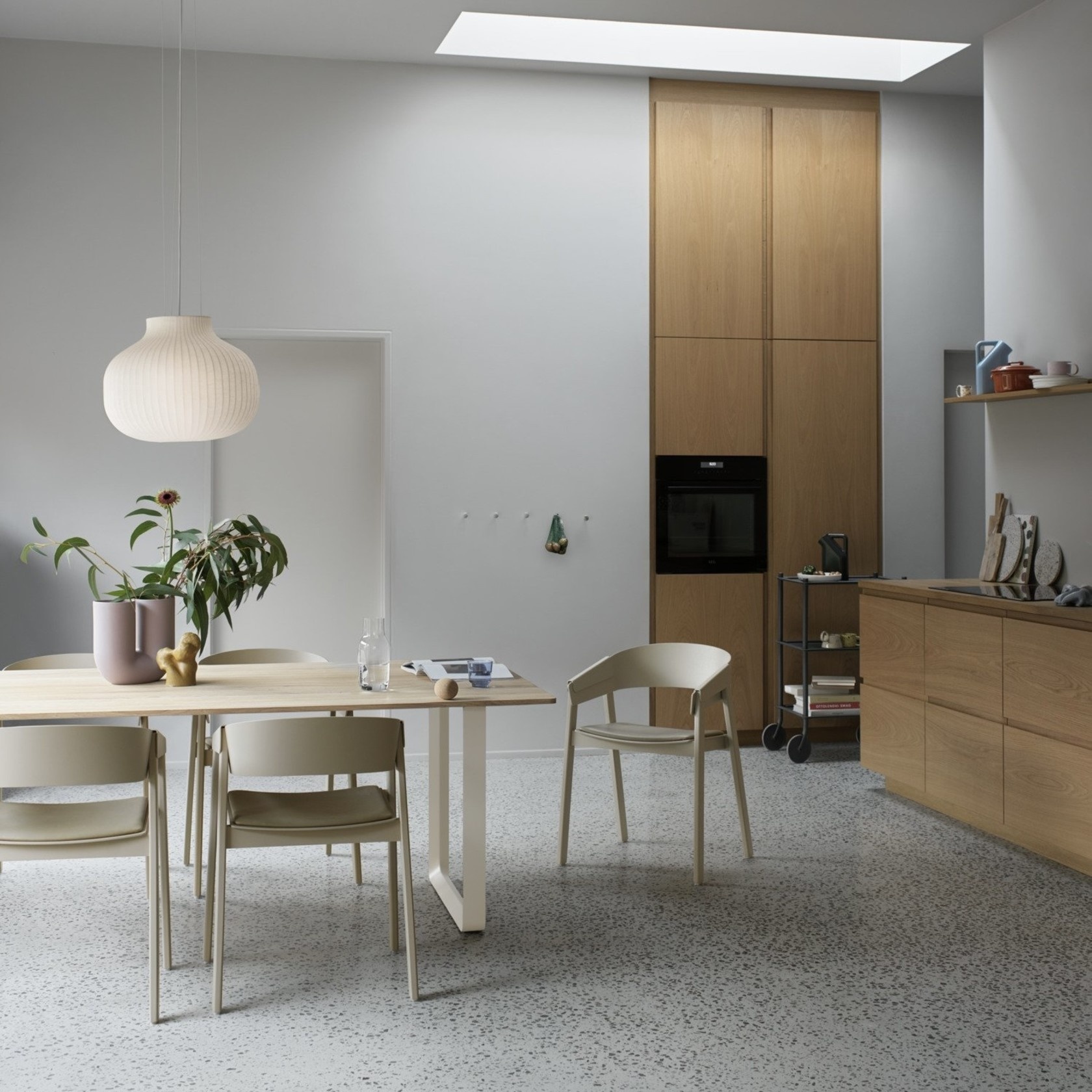 Muuto Cover Armchair Oak