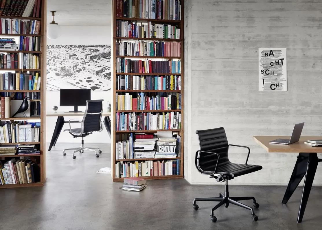 Vitra Aluminium Chair EA 117