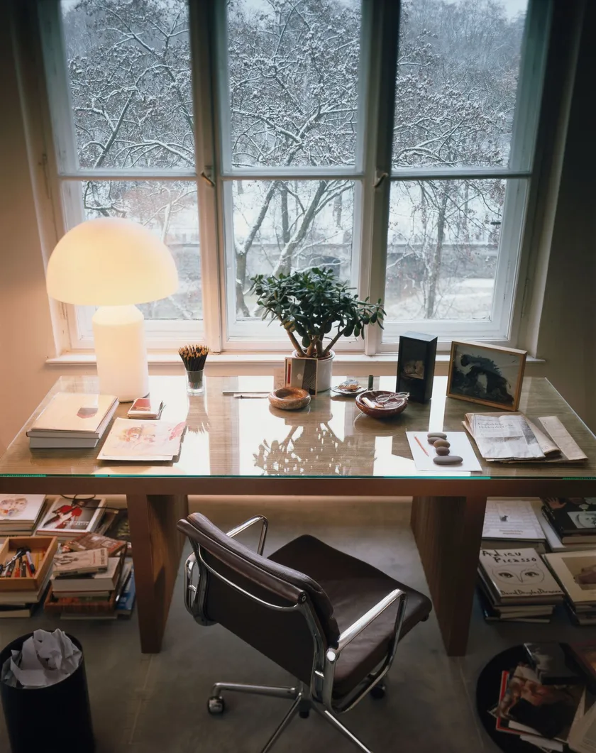 Vitra EA 217 Chair - Cosy 2 Pebble Grey/Verschroomd Frame