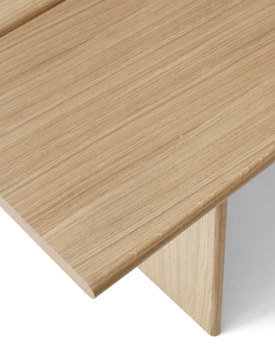 &Tradition Ita Dining Table OS2