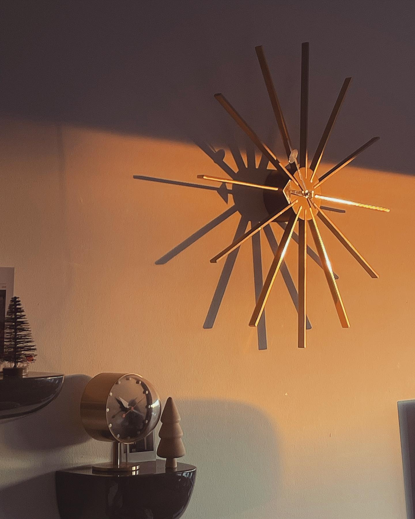 Vitra Star Clock - Wall Clock