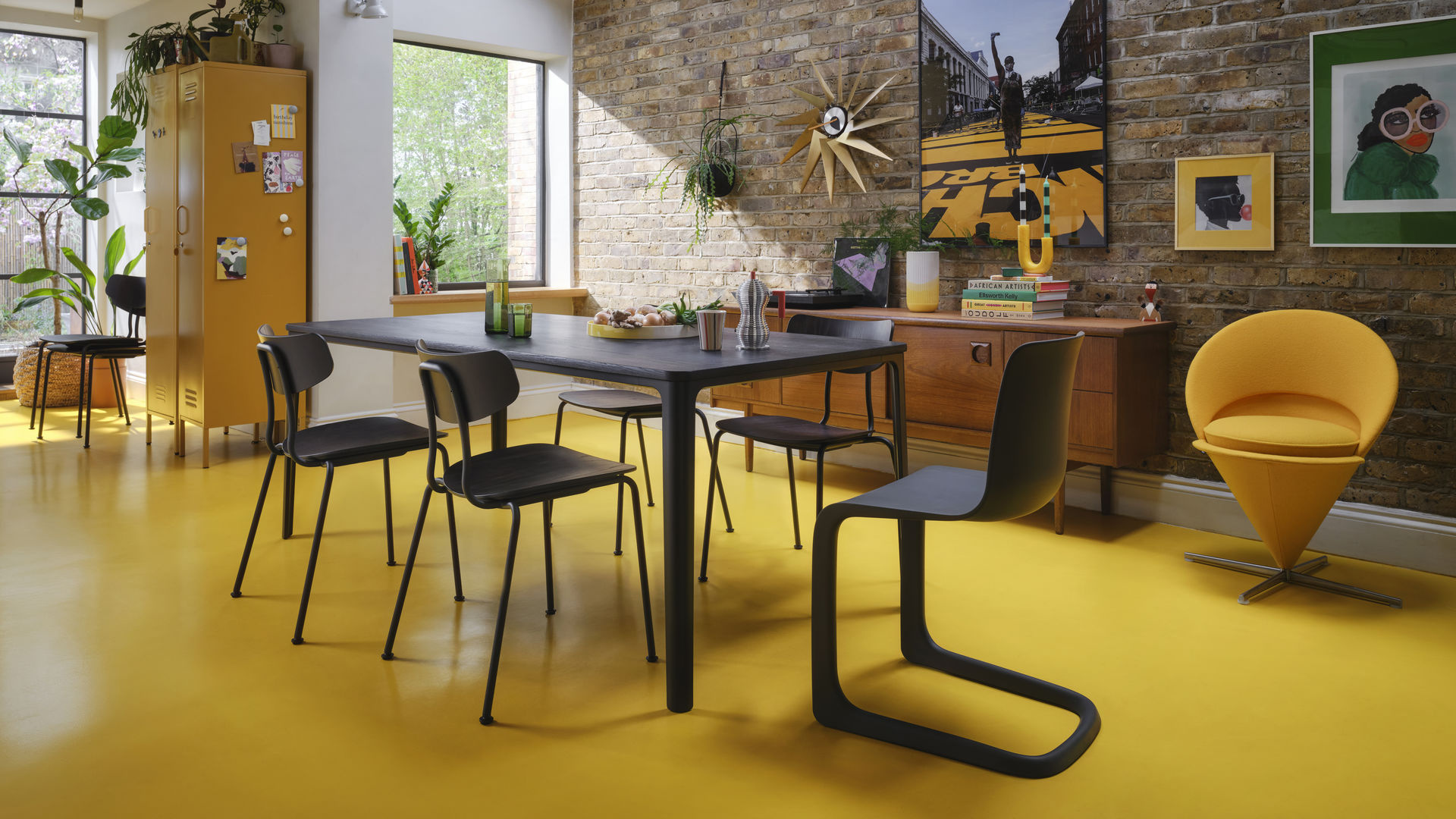 Vitra Turbine Clock - Wall Clock