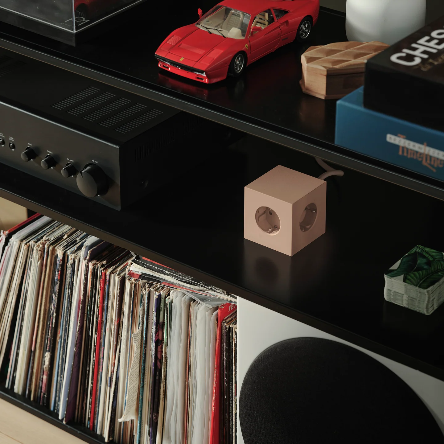 AVOLT Square 1 USB-C 1.8m New Pink