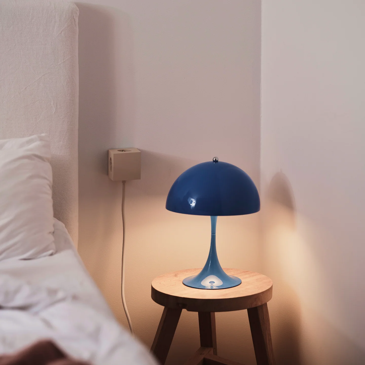 AVOLT Square 1 USB-C 1.8m New Pink