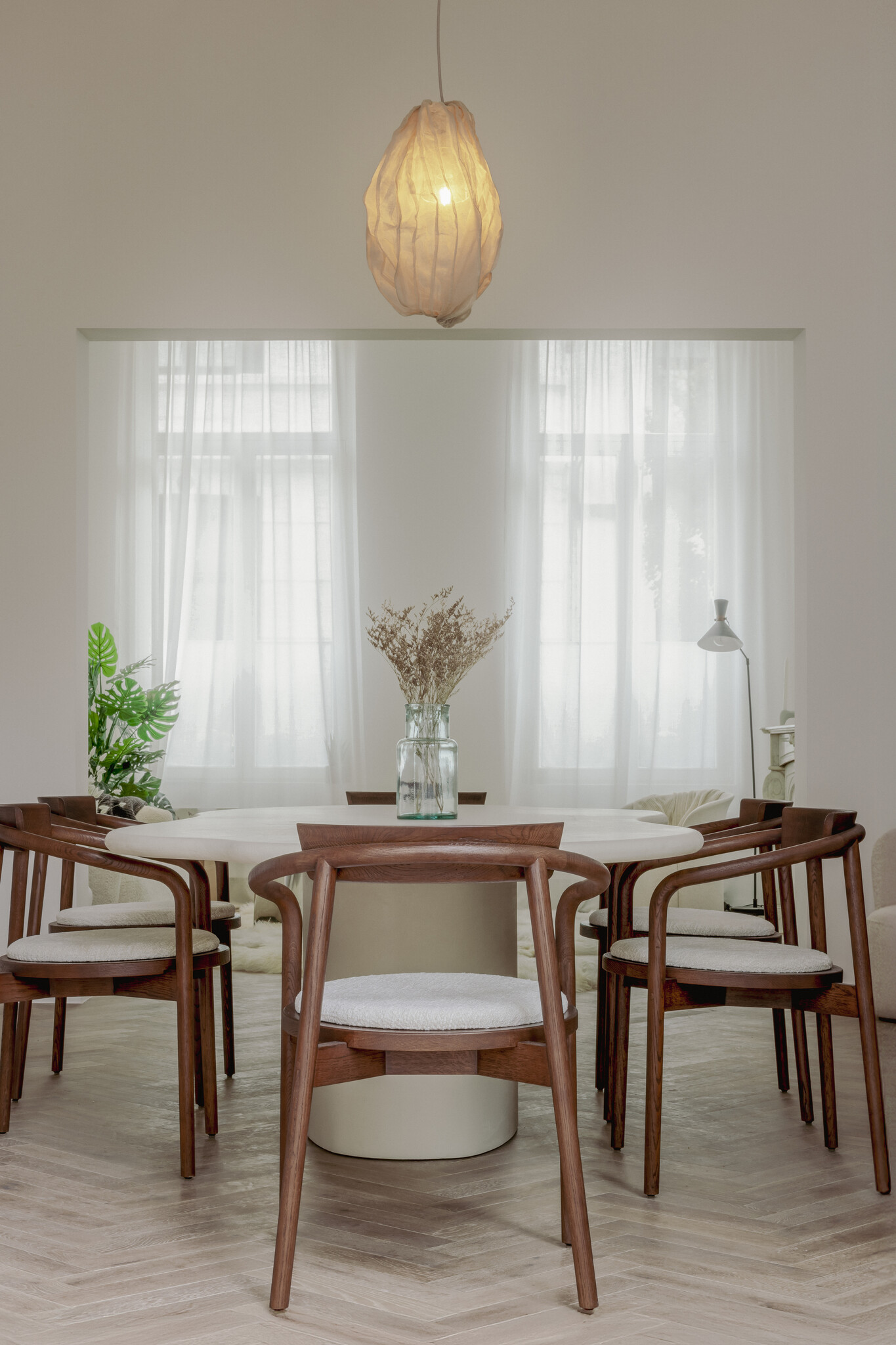 TOOON by Toon De Somer Organic Shape with Cemented Central Leg 240 x 100cm - White