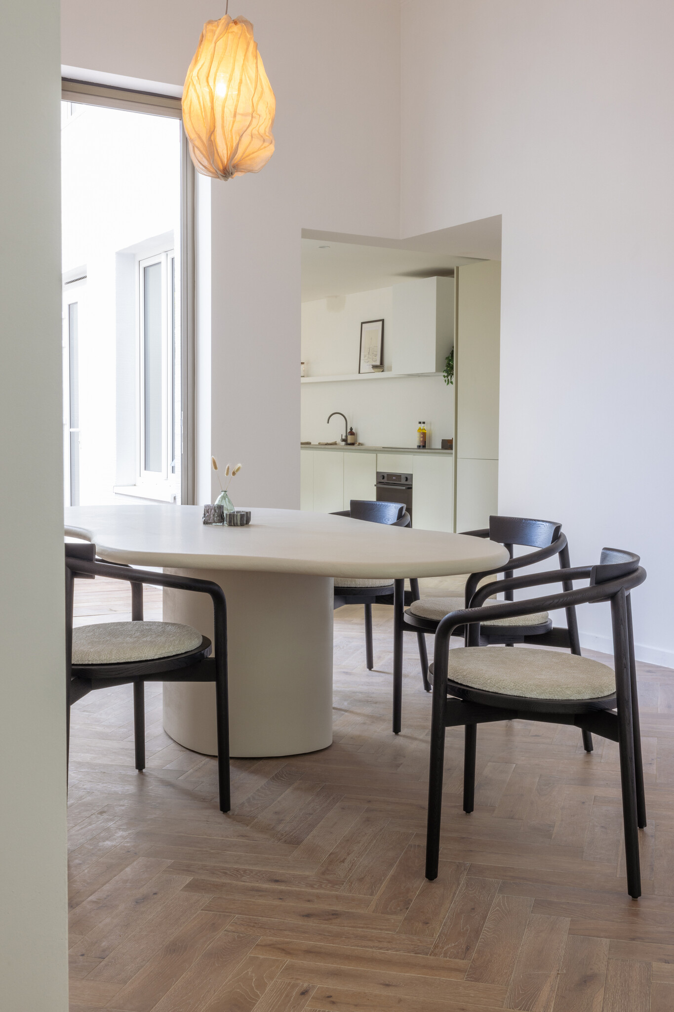 TOOON by Toon De Somer Organic Shape with Cemented Central Leg 240 x 100cm - White