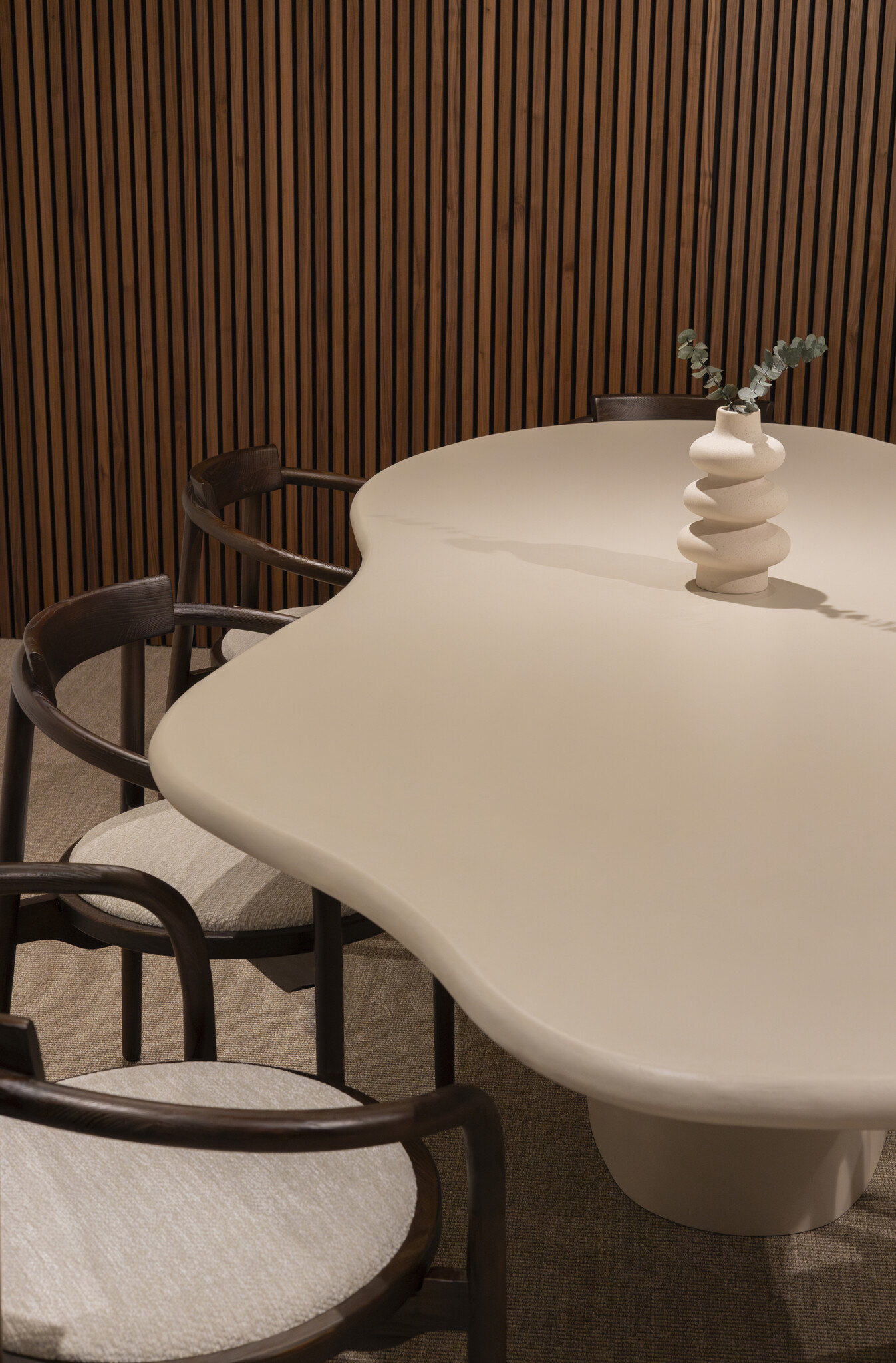 TOOON by Toon De Somer Organic Shape with Cemented Central Leg 280 x 120cm - White