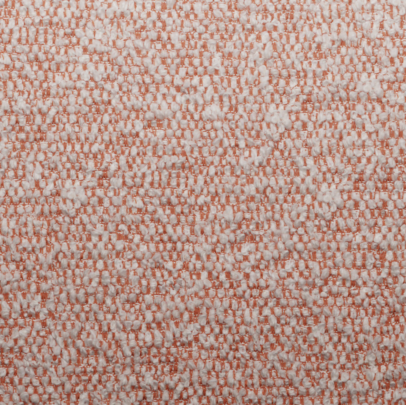 Vitra Eames Lounge Chair + Ottoman - Nubia Ivory Peach/Notenhout Naturel Gelakt/Gepolijst Aluminium