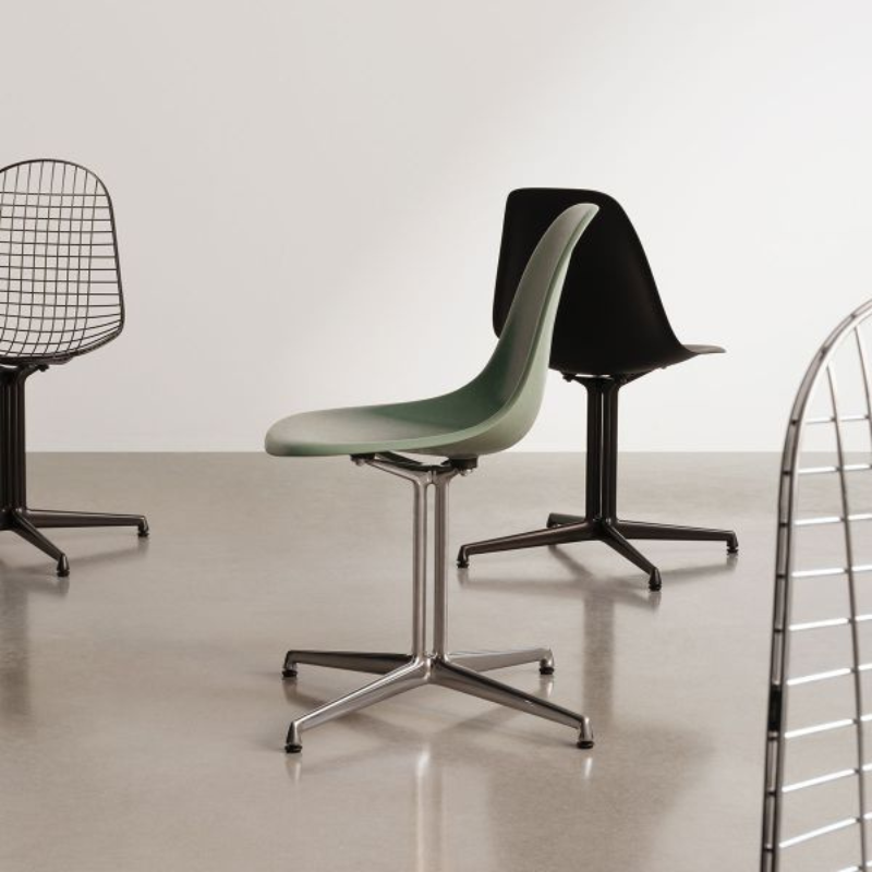 Vitra Eames Fiberglass Side Chair DSL