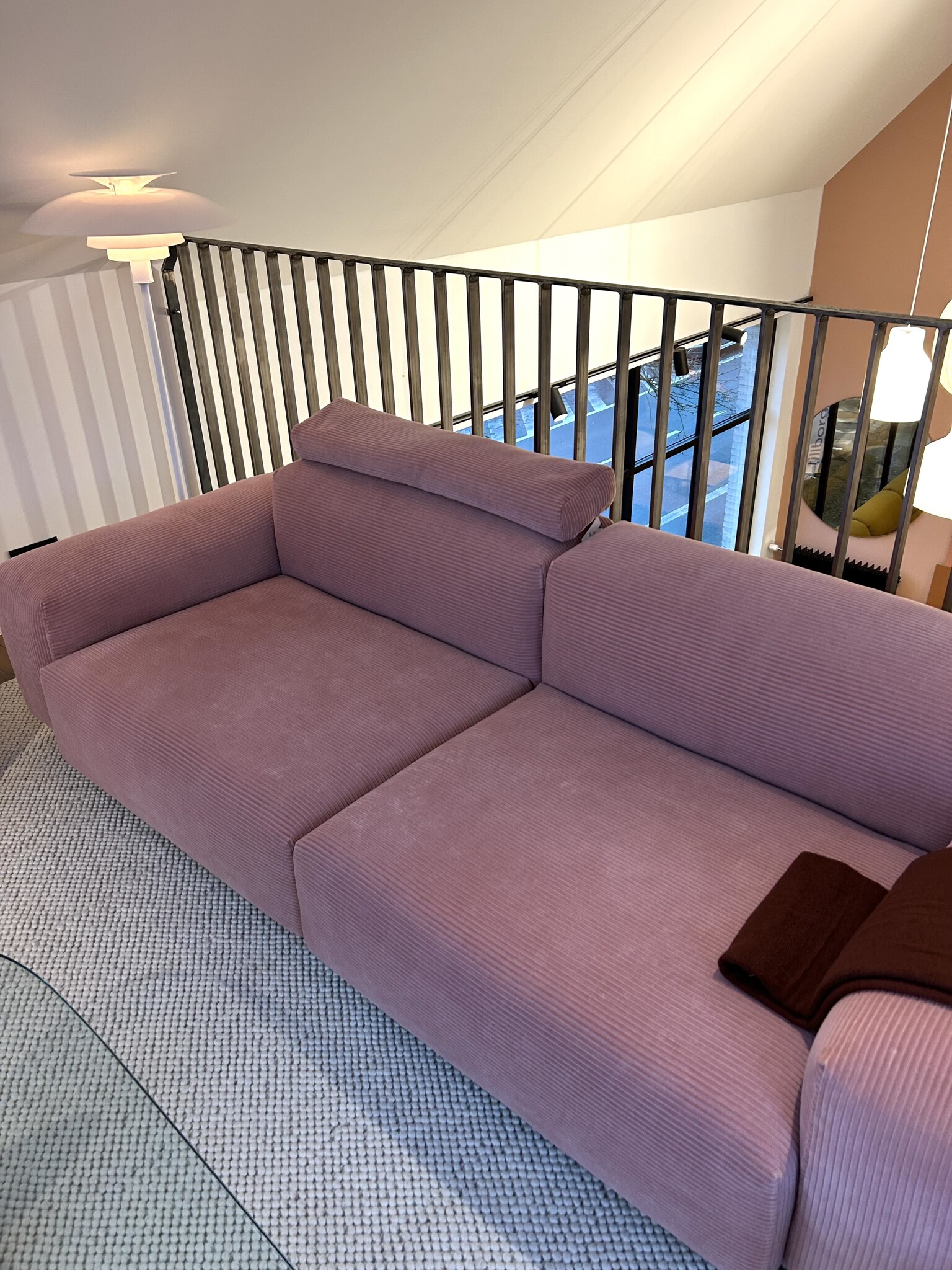 Vitra Soft Modular Sofa 2 seater - Phlox 633 + Nekkussen - SHOWROOM