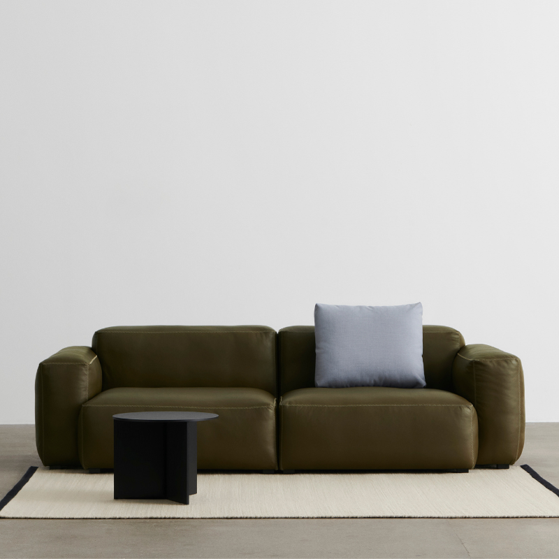 HAY Mags Soft Low 2,5 Seater comb 1 - Sense Forest/Beige Stiches