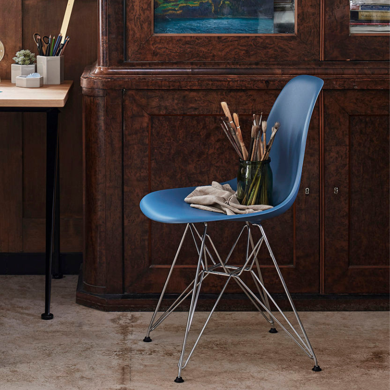 Vitra Eames Plastic Side Chair RE DSR - Verchroomd Onderstel