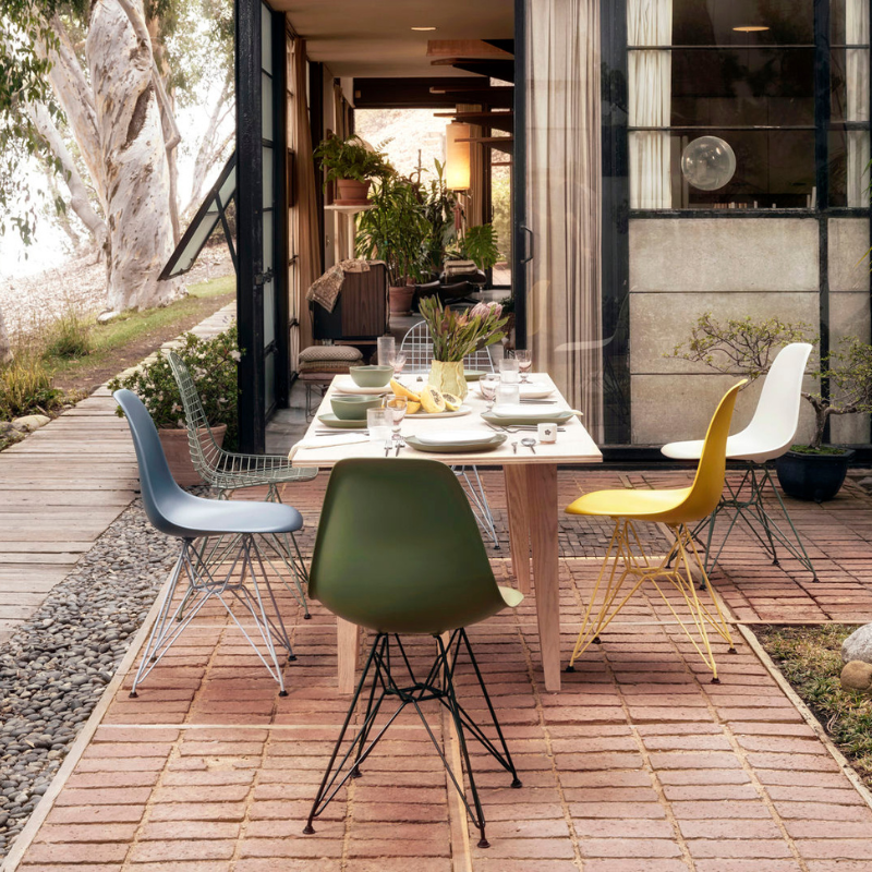 Vitra Eames Plastic Side Chair RE DSL - Basic Dark Poedercoat (Glad) Onderstel