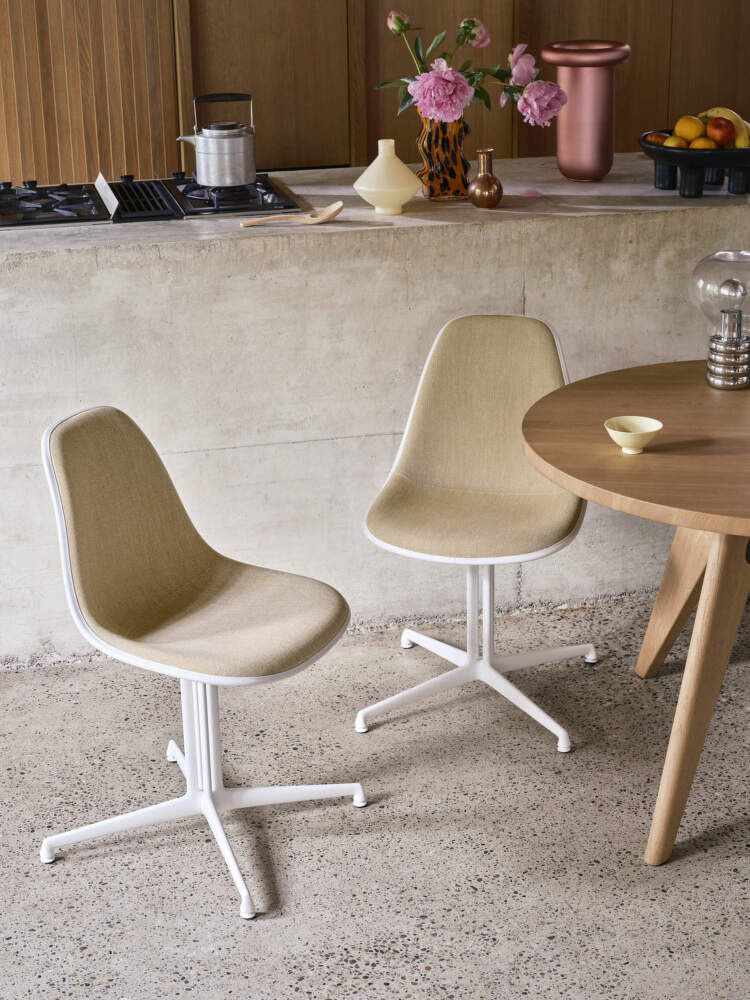 Vitra Eames Plastic Side Chair RE DSL - Wit Poedercoat (Glad) Onderstel