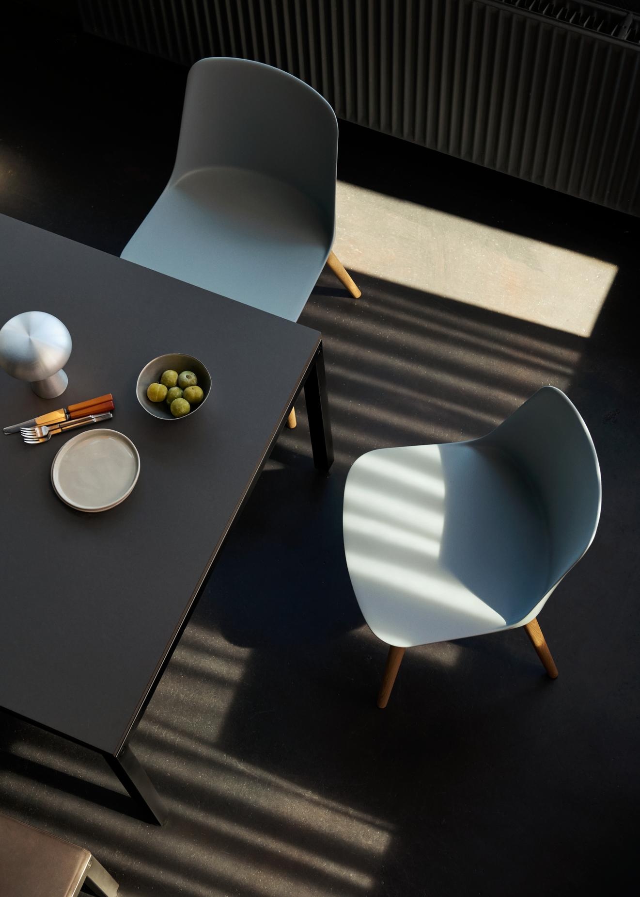 &Tradition Rely Chair HW72 - Oak base