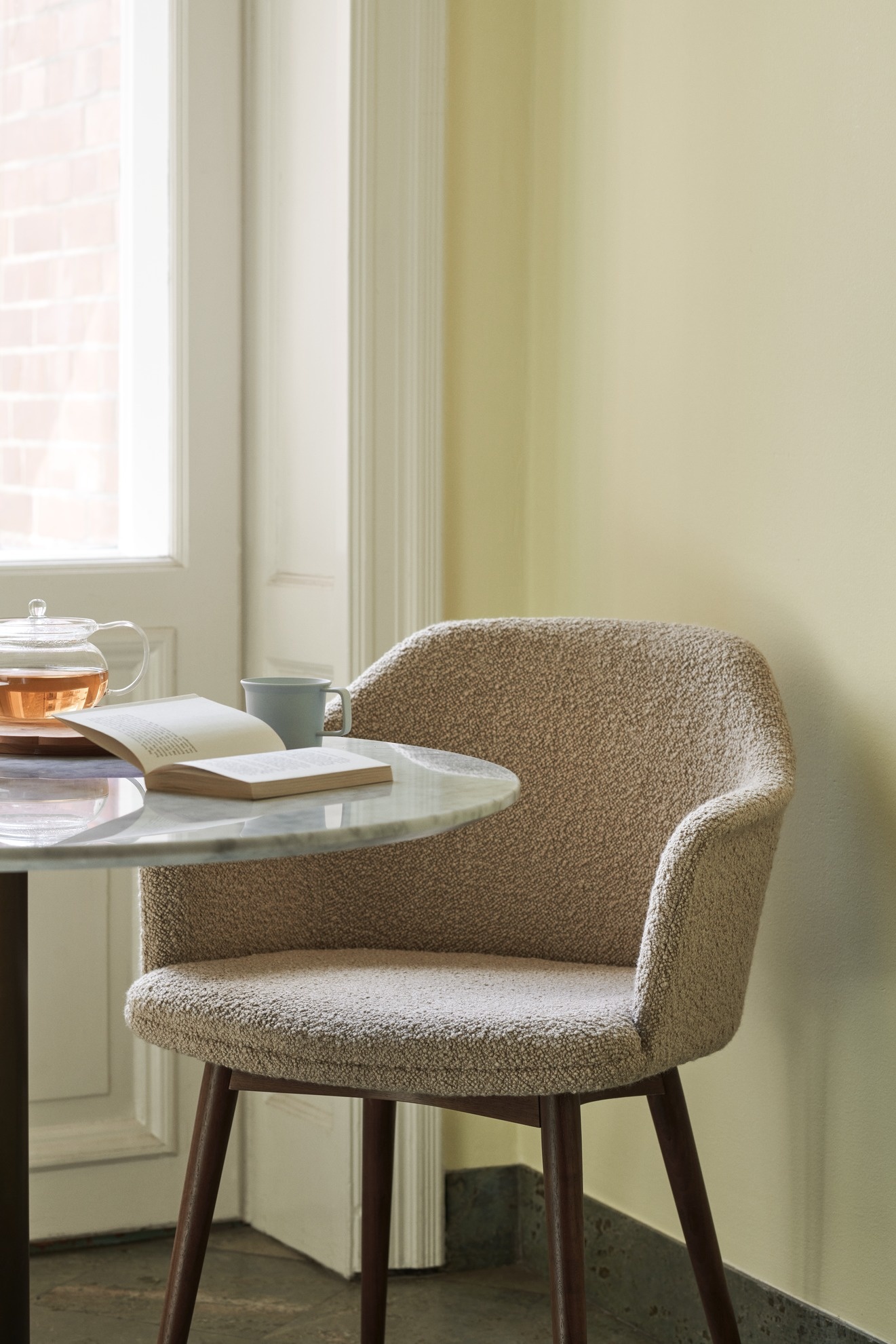 &Tradition Rely Chair HW79 - Walnut Base