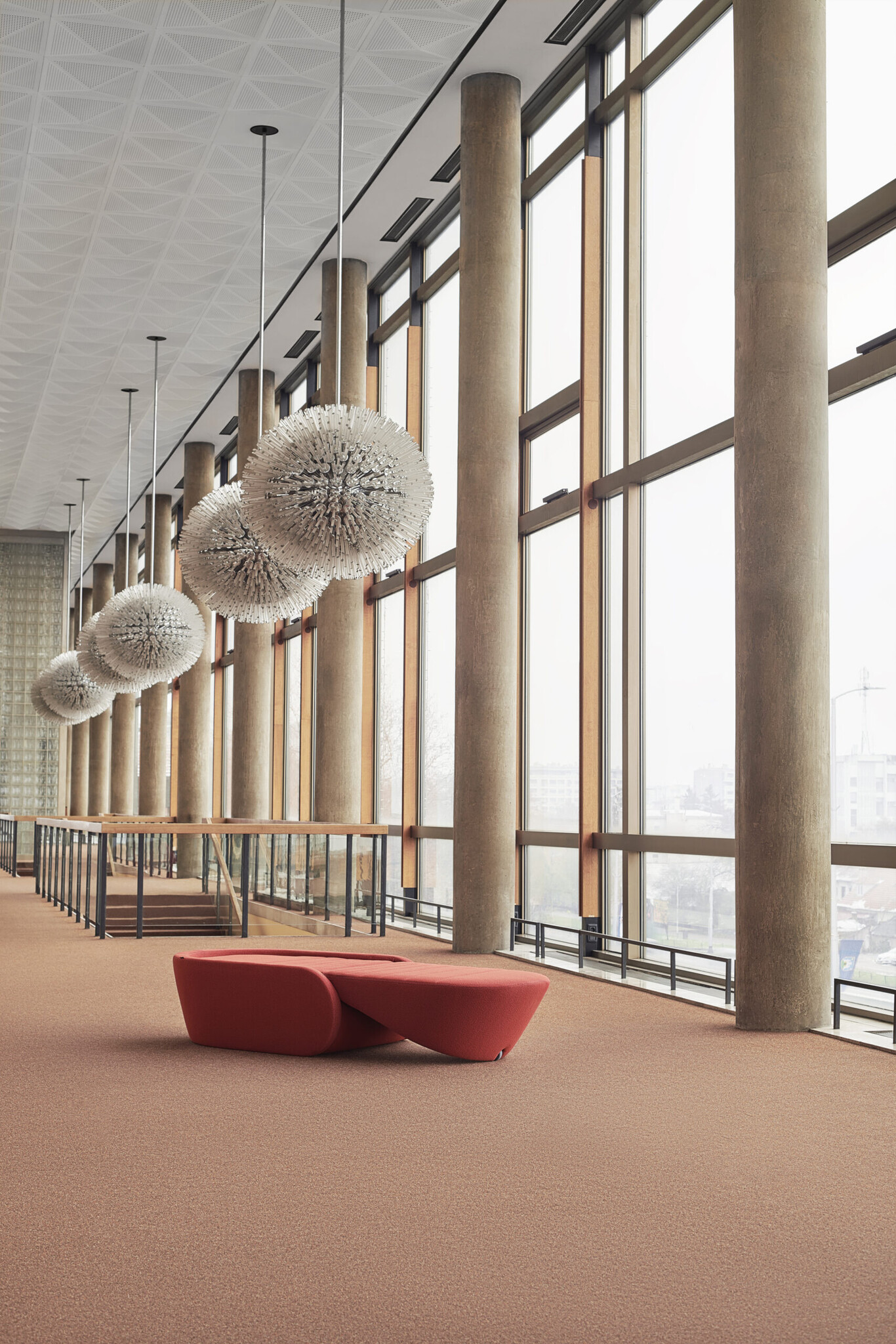 Prostoria Up-lift Armchair