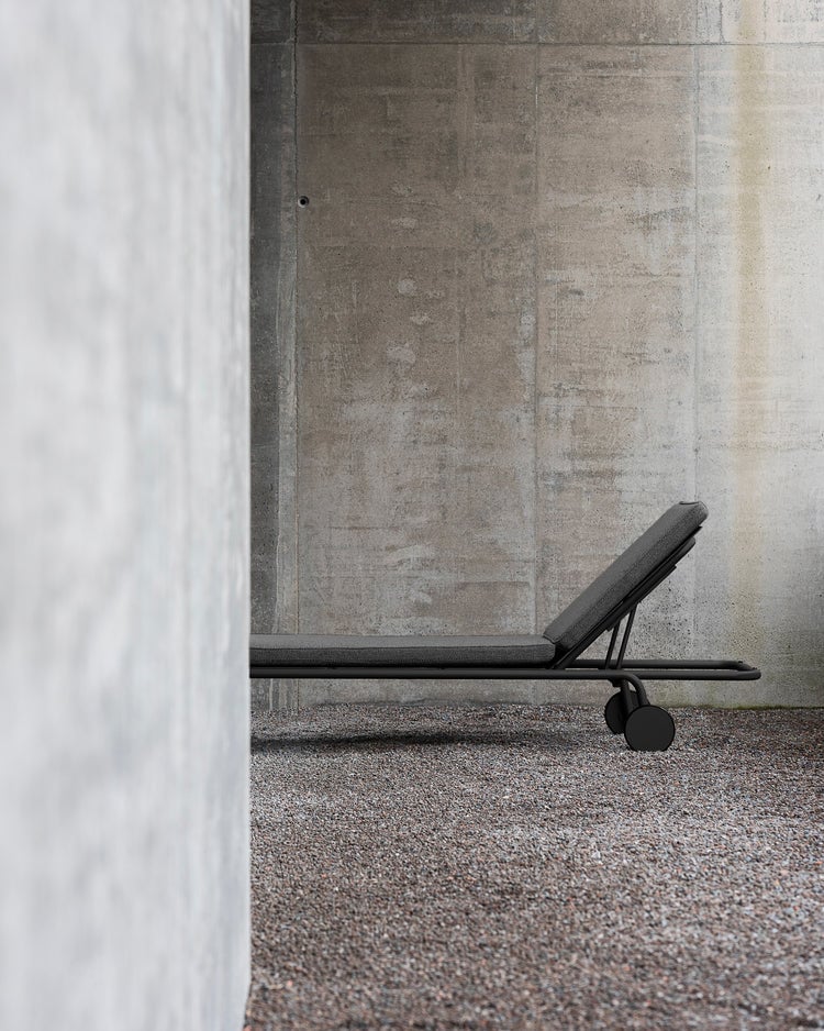 Serax August Ligstoel