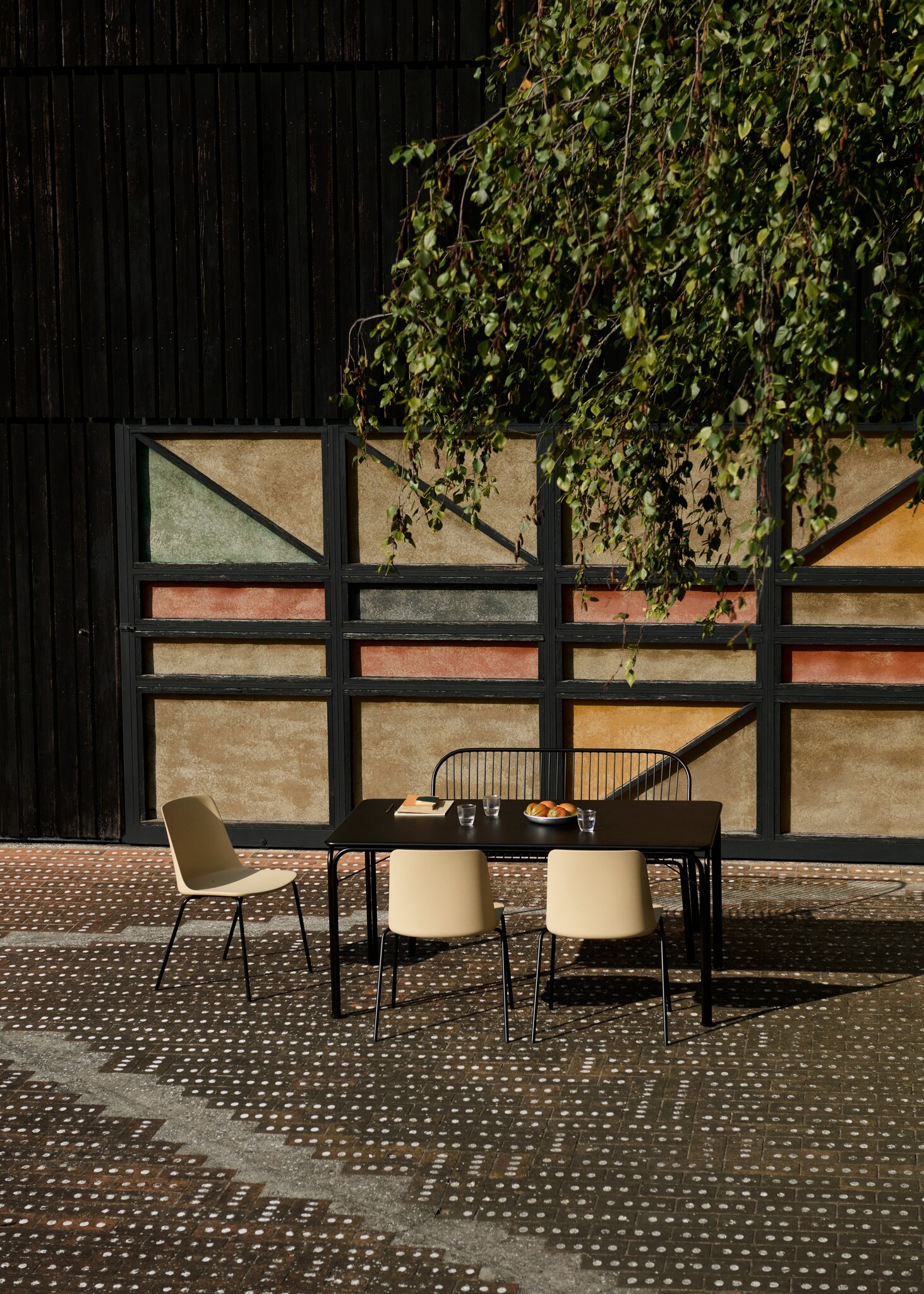 Rely HW138 Outdoor side chair - Black base