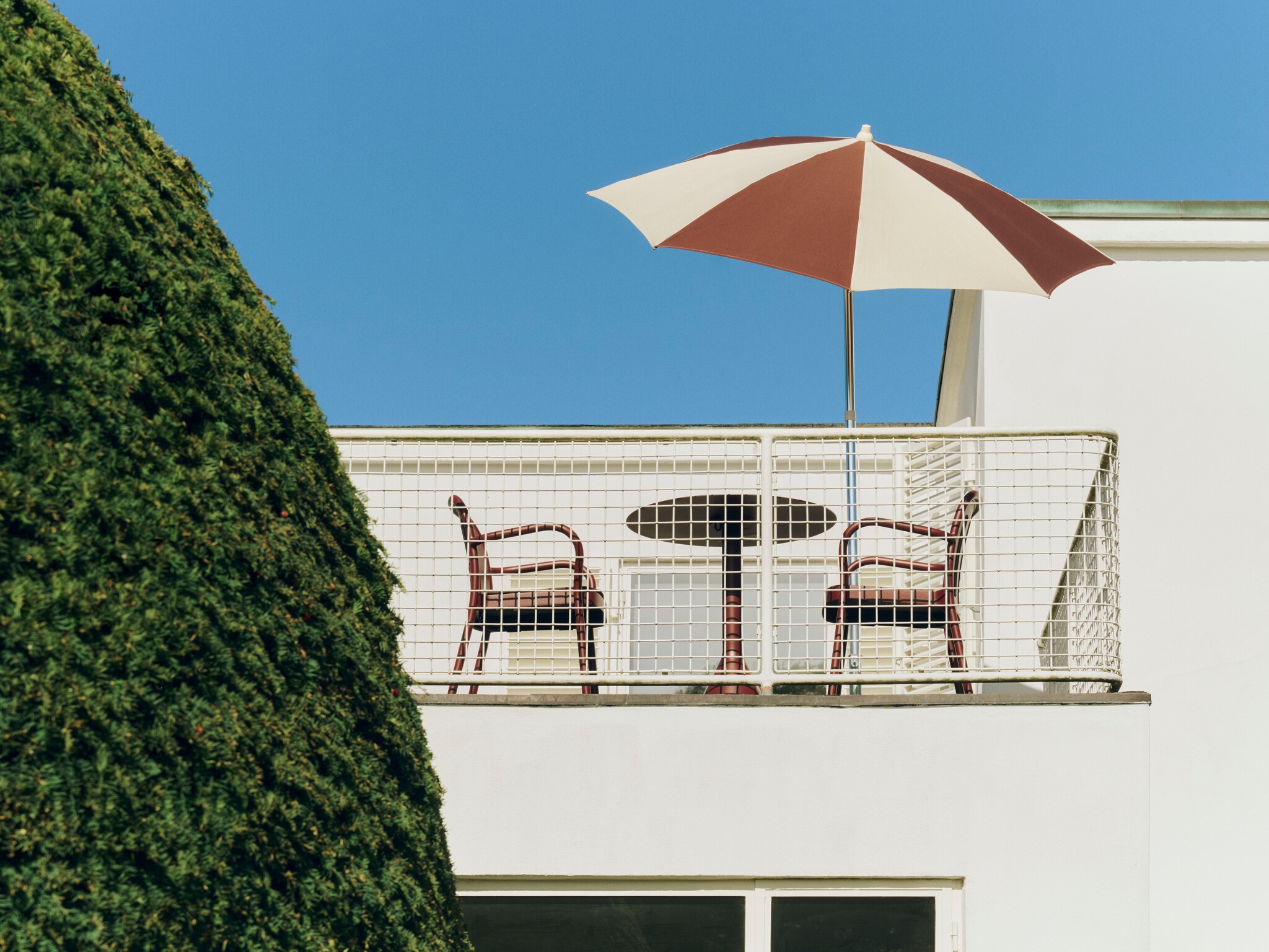 HAY Terrazza Parasol Octagon with base and cover