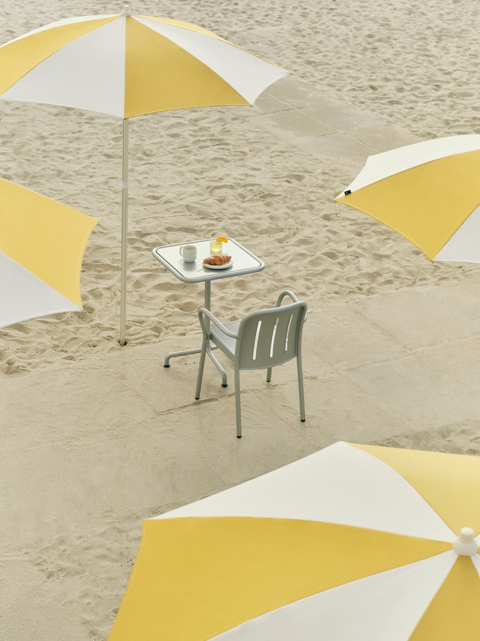 HAY Terrazza Parasol Octagon with base and cover